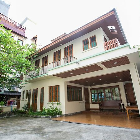 Chan Guest Villa Bangkok Luaran gambar