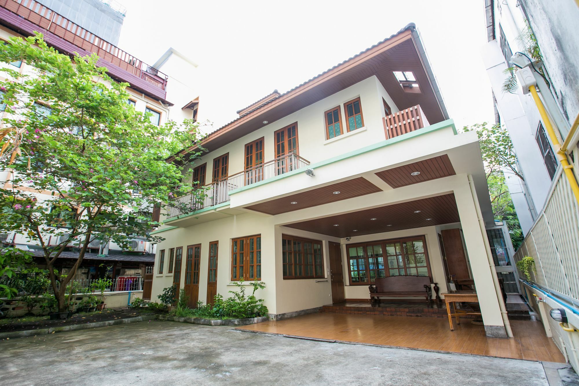 Chan Guest Villa Bangkok Luaran gambar